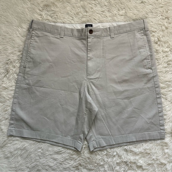 J. Crew Factory Shorts Men’s 9” Flex Chino Short Stone 40 NWT New - Picture 2 of 10